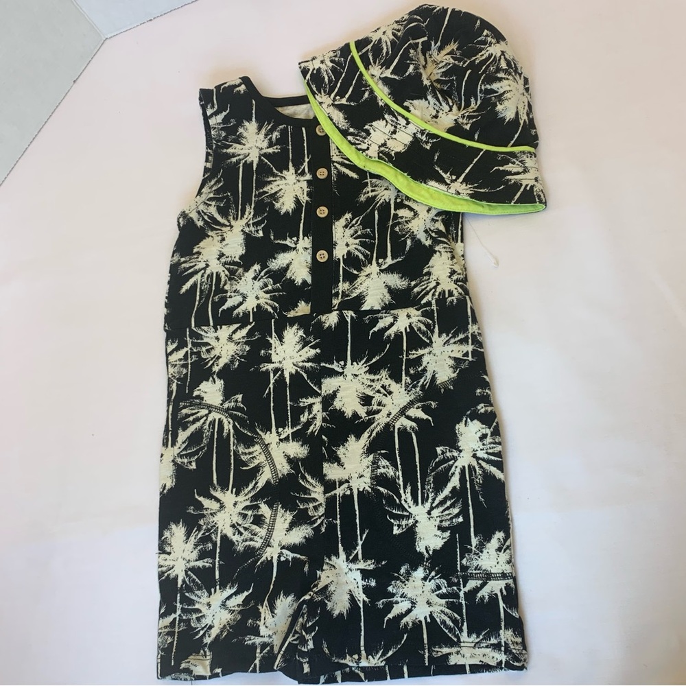 Wonder nation 2 piece set play suit with reversible hat. Toddler boy 4t.